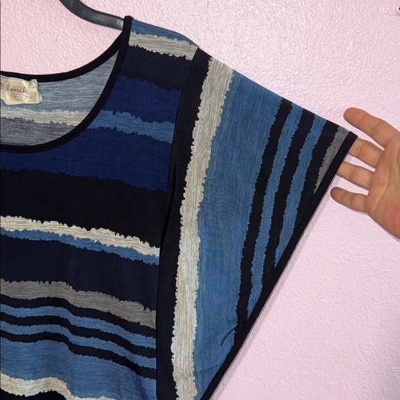 Lavish Striped Blue and Black Women's Top stretch size large - Picture 4 of 4
